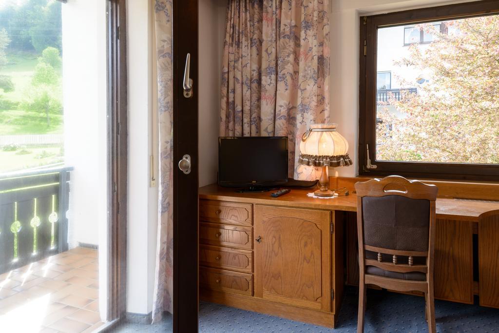 Hotel Schwarzwaldschaefer Enzklosterle Phòng bức ảnh